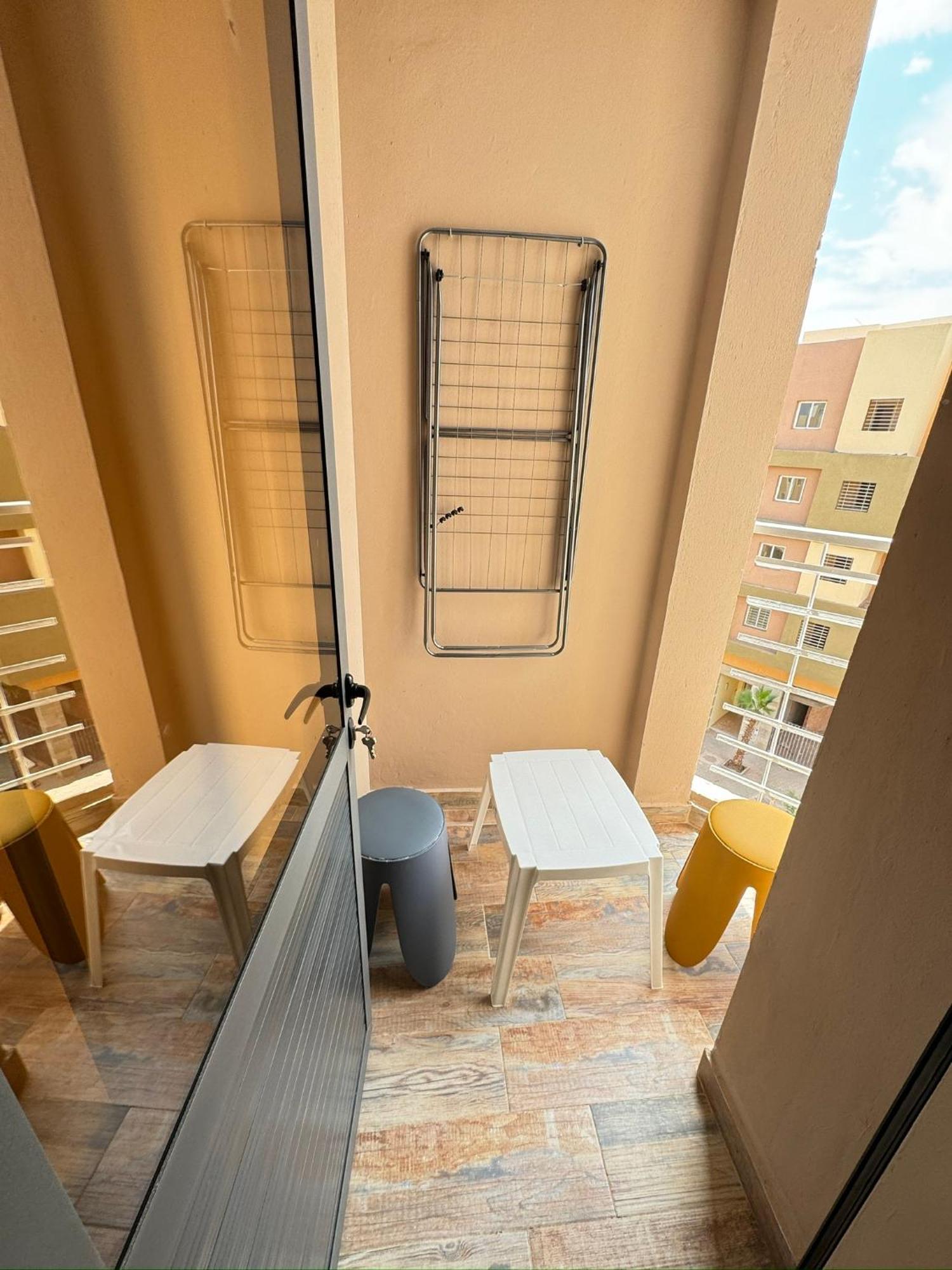 Super Appartement Proche De L Aeroport Marrakesh Exterior foto